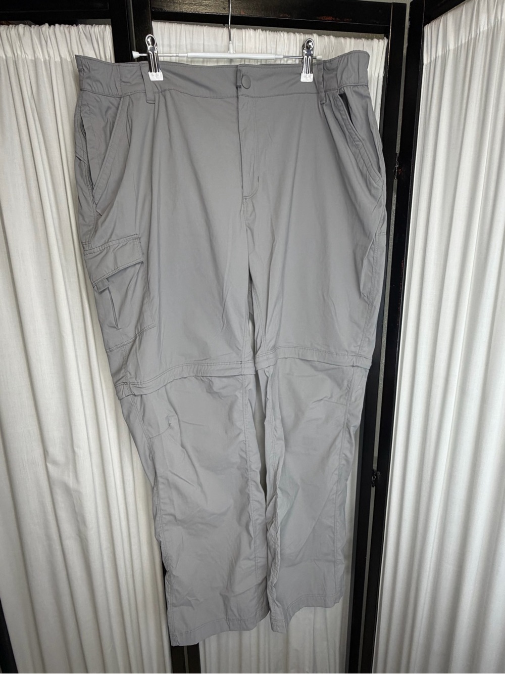 LL Bean Women’s Nylon Gray Tropicwear Zipoff Cargo Pants